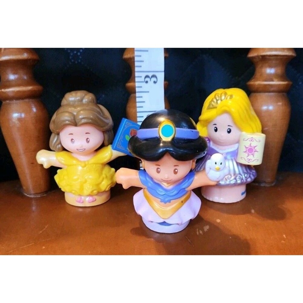 Fisher Price Little People Princess Jasmine With Dove, Belle & Rapunzel EUC